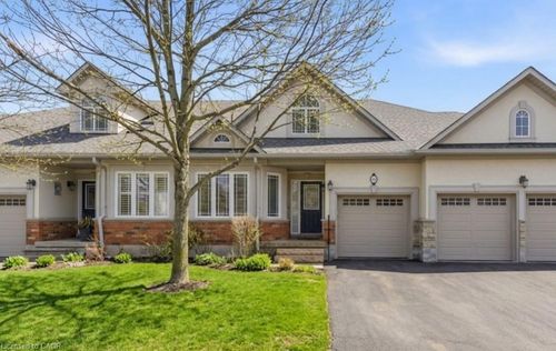16-40 Wesleyan Crt, Ancaster, ON, L9G5C7 | Card Image
