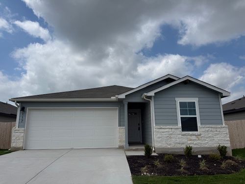 117 Honey Bee Rd, Jarrell, TX, 76537-5051 | Card Image