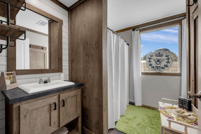 345 County Road 136 C, House other with 4 bedrooms, 2 bathrooms and null parking in Kingsland TX | Image 18