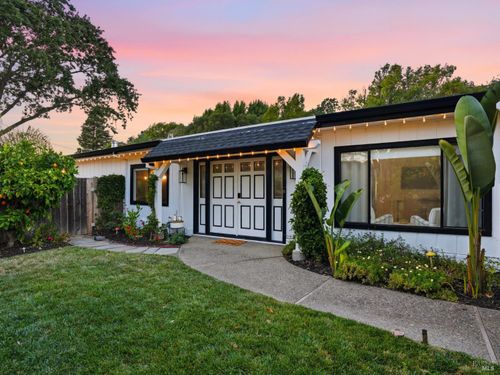 14 Villa Pl, Novato, CA, 94945-2154 | Card Image