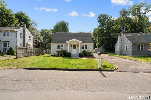 40 Hakim Street Ext, Danbury, CT, 06810-5347 | Card Image