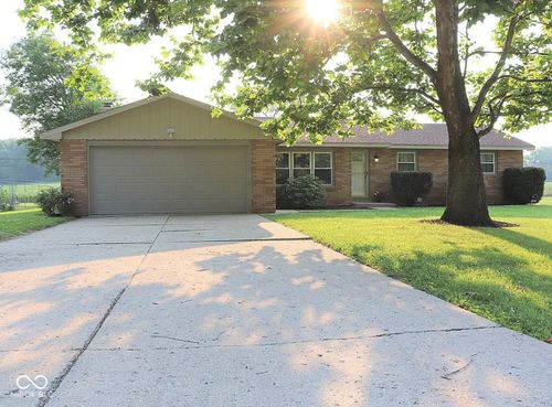 1015 Ranike Dr, Anderson, IN, 46012-2737 | Card Image