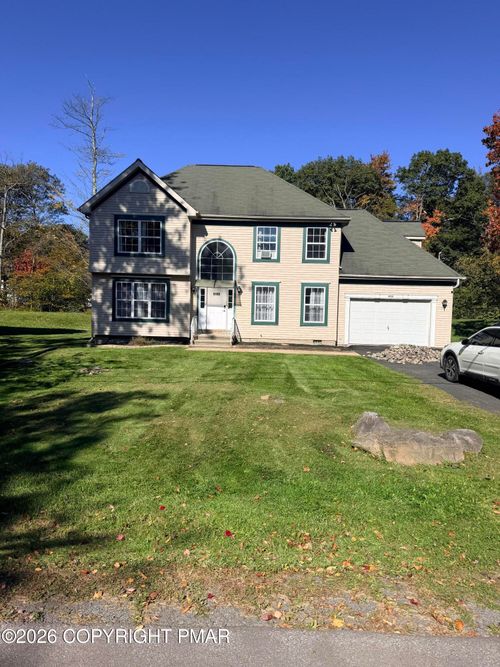 8150 Mayfair Rd, Tobyhanna, PA, 18466-8253 | Card Image