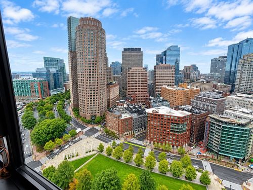 29h-65 E India Row, Boston, MA, 02110 | Card Image