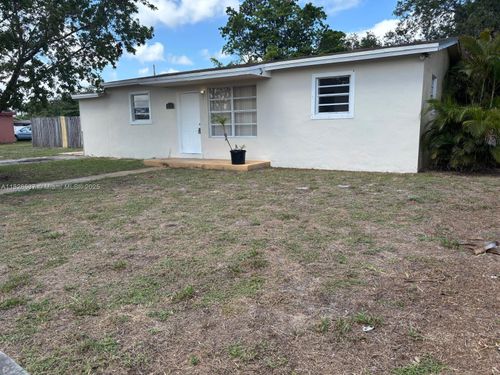 4101 Sw 32nd Dr, West Park, FL, 33023-5661 | Card Image