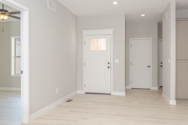 1908 Dunraven Rd, Home with 2 bedrooms, 3 bathrooms and 2 parking in Bloomington IL | Image 5