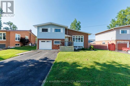 238 Walden Boulevard, Fort Erie (Lakeshore), ON, L2A1R8 | Card Image