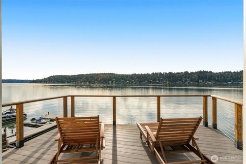 6007 Hazelwood Ln Se, Bellevue, WA, 98006-2615 | Card Image