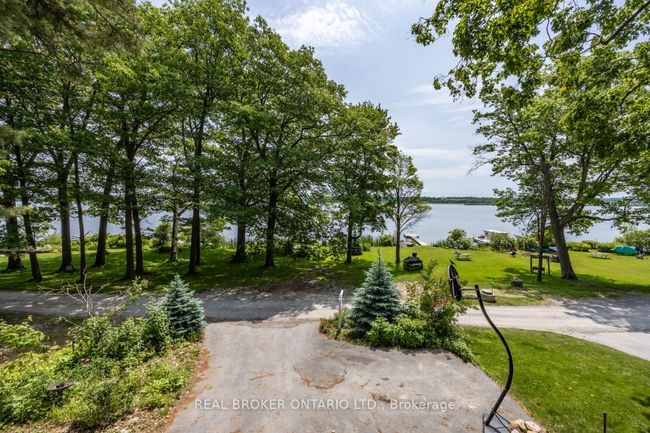 126 Pine Point Lane, House other with 4 bedrooms, 2 bathrooms and 3 parking in Port Perry ON | Image 4