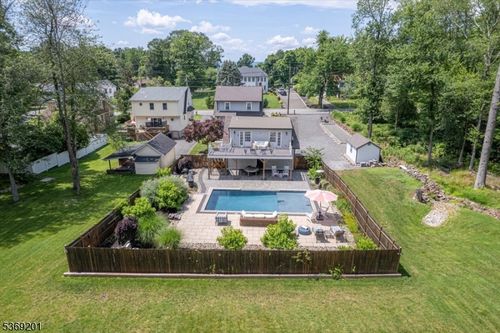 30 Grandview Ave, North Caldwell, NJ, 07006-4705 | Card Image