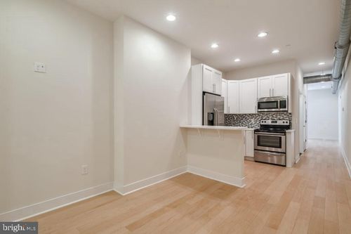 unit-3b-1305 Locust St, PHILADELPHIA, PA, 19107-3507 | Card Image