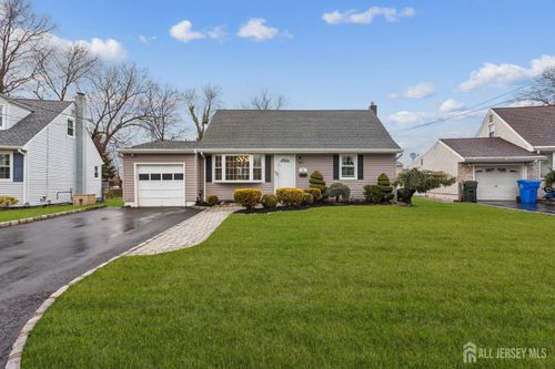 32 Tanglewood Ln, Colonia, NJ, 07067-3036 | Card Image