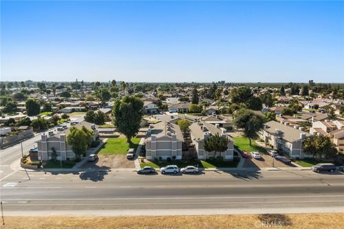 2533 7th St, Wasco, CA, 93280-1566 | Card Image