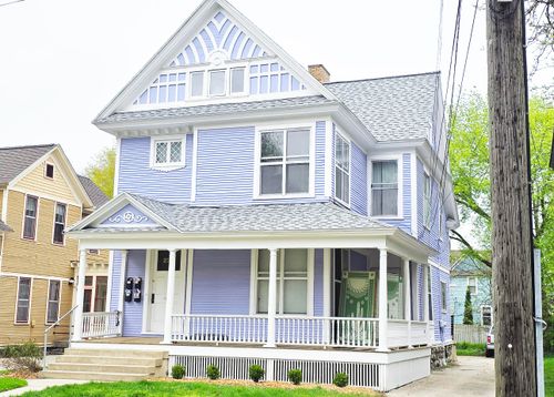 226 College Ave, Grand Rapids, MI, 49503-3438 | Card Image