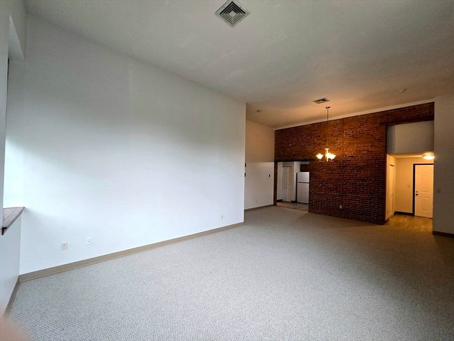 APT-209 - 147 Rawson Rd, Condo with 2 bedrooms, 2 bathrooms and 2 parking in Quincy MA | Image 6