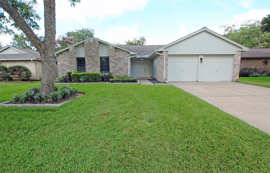 Mayweather Ln, Richmond, TX 77406