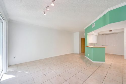 apt-7106-3105 Ne 184th St, North Miami Beach, FL, 33160-4984 | Card Image