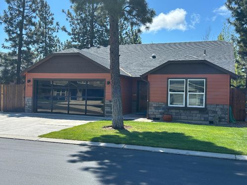 1639 W Williamson Ave, Sisters, OR, 97759-1757 | Card Image