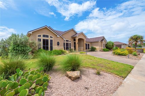1818 Hosea Ct, Corpus Christi, TX, 78418-7523 | Card Image