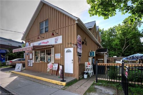 360 Main St, Loyalist, ON, K0H1G0 | Card Image