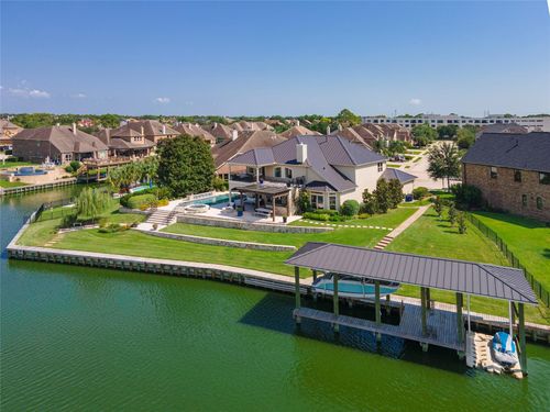 858 Signature Cv, League City, TX, 77573-1526 | Card Image