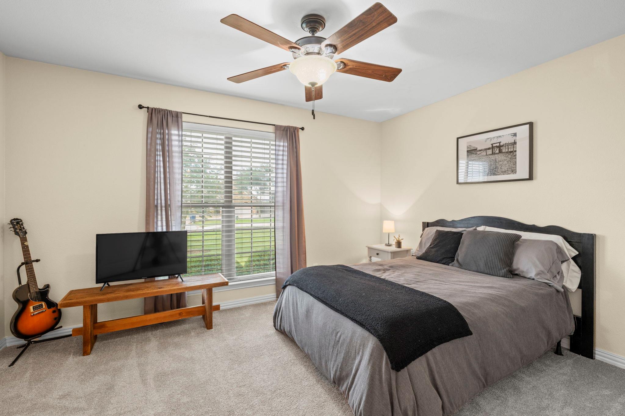Residential in Thrall 4