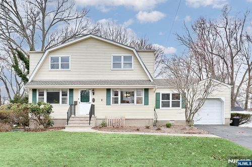 26 Wareham Road, Dumont, NJ, 07628 | Card Image