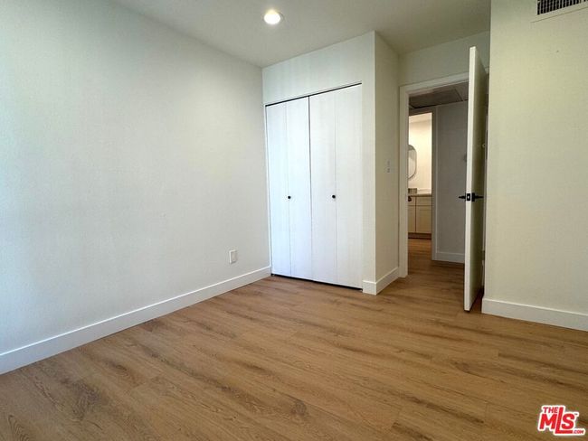 237 - 8601 International Ave, Condo with 2 bedrooms, 1 bathrooms and 1 parking in Canoga Park CA | Image 10