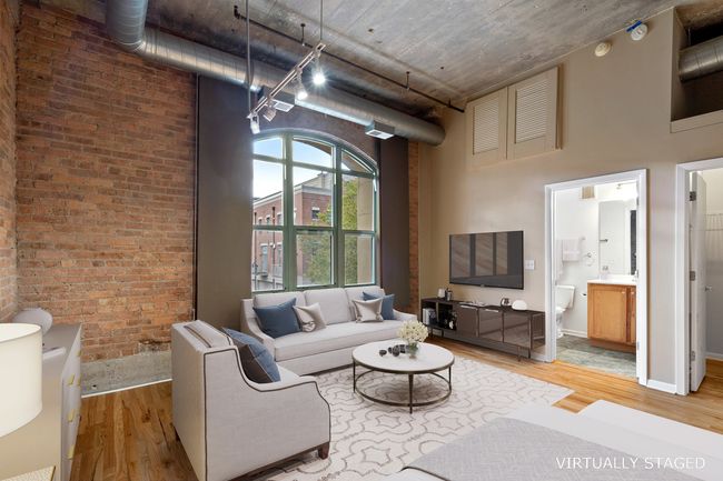 APT-211 - 2001 Calumet Ave, Home with 0 bedrooms, 1 bathrooms and 1 parking in CHICAGO IL | Image 4