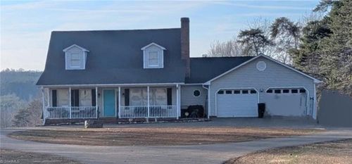 1565 Old Rockford Rd, Dobson, NC, 27017-8035 | Card Image