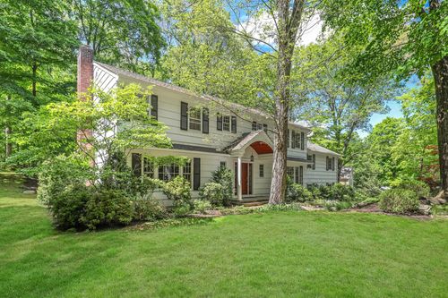 122 Valley View Rd, Chappaqua, NY, 10514-2500 | Card Image