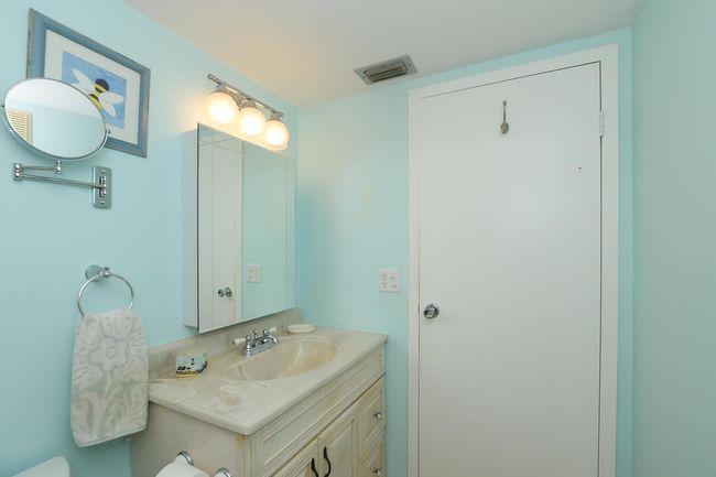 APT-11-3 - 2950 Se Ocean Blvd, Condo with 2 bedrooms, 2 bathrooms and null parking in Stuart FL | Image 24