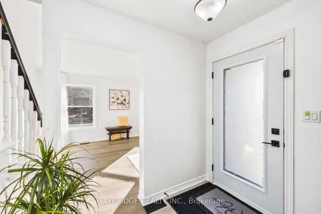 24 Mckeown Cres, House attached with 3 bedrooms, 2 bathrooms and 4 parking in Amherstview ON | Image 16