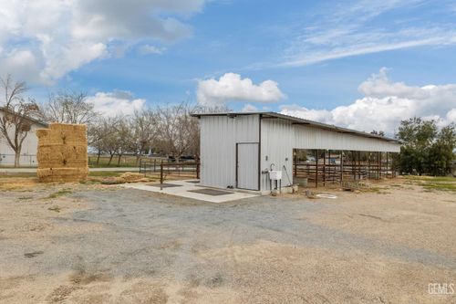 28106 Highway 119, Taft, CA, 93268 | Card Image