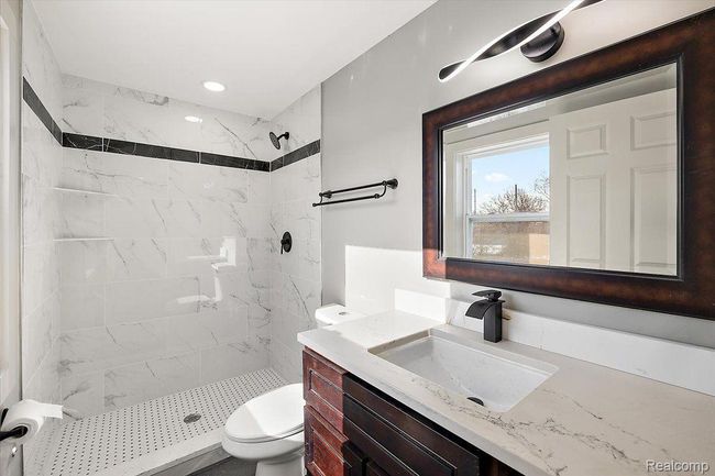 20817 Parkside Blvd, House other with 2 bedrooms, 2 bathrooms and null parking in Ferndale MI | Image 20