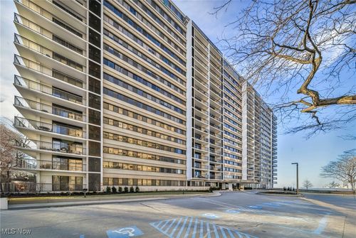 apt-101-12550 Lake Ave, Lakewood, OH, 44107-1565 | Card Image