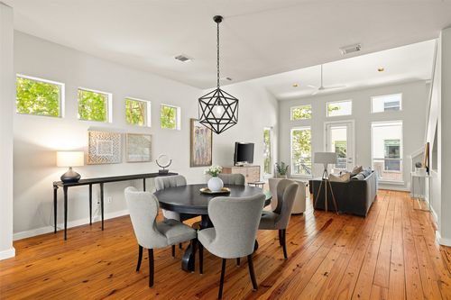 6c-1209 Kinney Ave, Austin, TX, 78704-2108 | Card Image