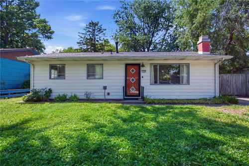 1709 Crescent Dr, Champaign, IL, 61821-5434 | Card Image
