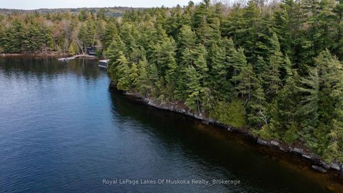 2 R 8 North Bohemia Island N/A, Muskoka Lakes, ON, P0B1P0 | Card Image