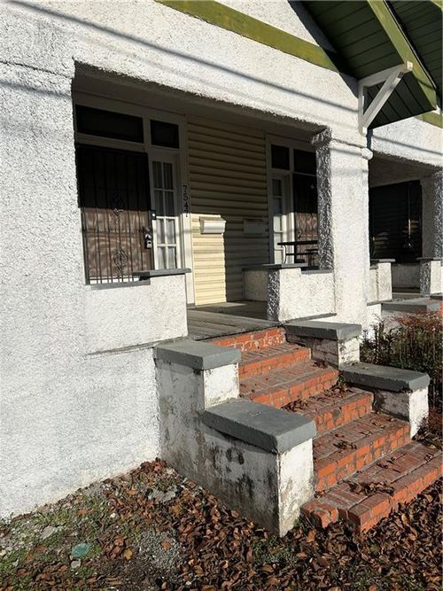 7547 Plum St, New Orleans, LA, 70118-4031 | Card Image