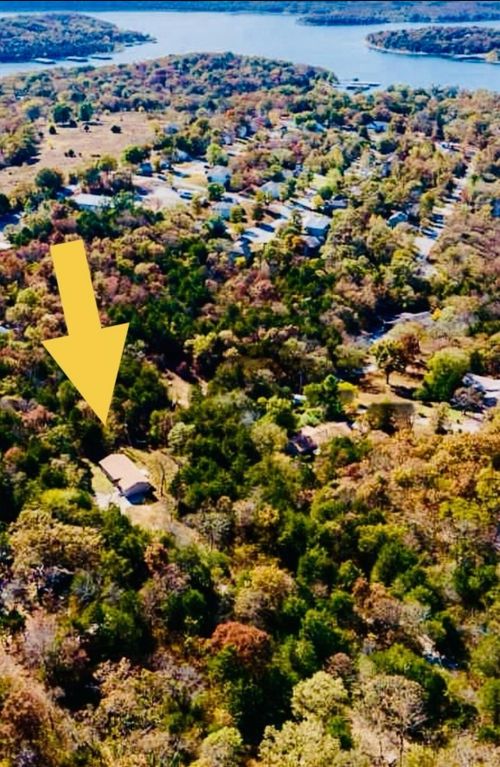 52 Trenidy Ln, Reeds Spring, MO, 65737-9216 | Card Image