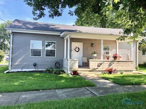 112 W Main St, Vanlue, OH, 45890-9757 | Card Image