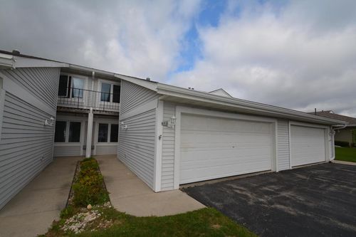 653 Hartford Square, Hartford, WI, 53027 | Card Image