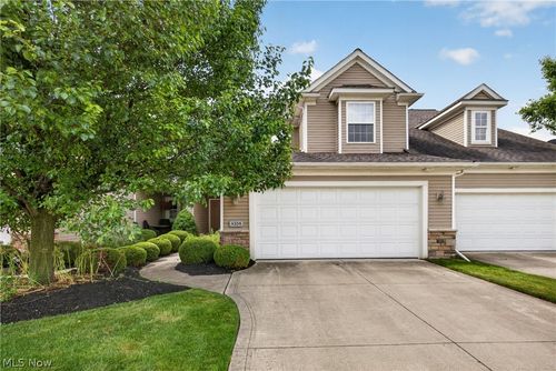 8334 Beaumont Dr, Mentor, OH, 44060-5993 | Card Image