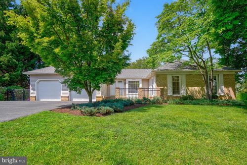 9345 Copenhaver Dr, POTOMAC, MD, 20854-3020 | Card Image