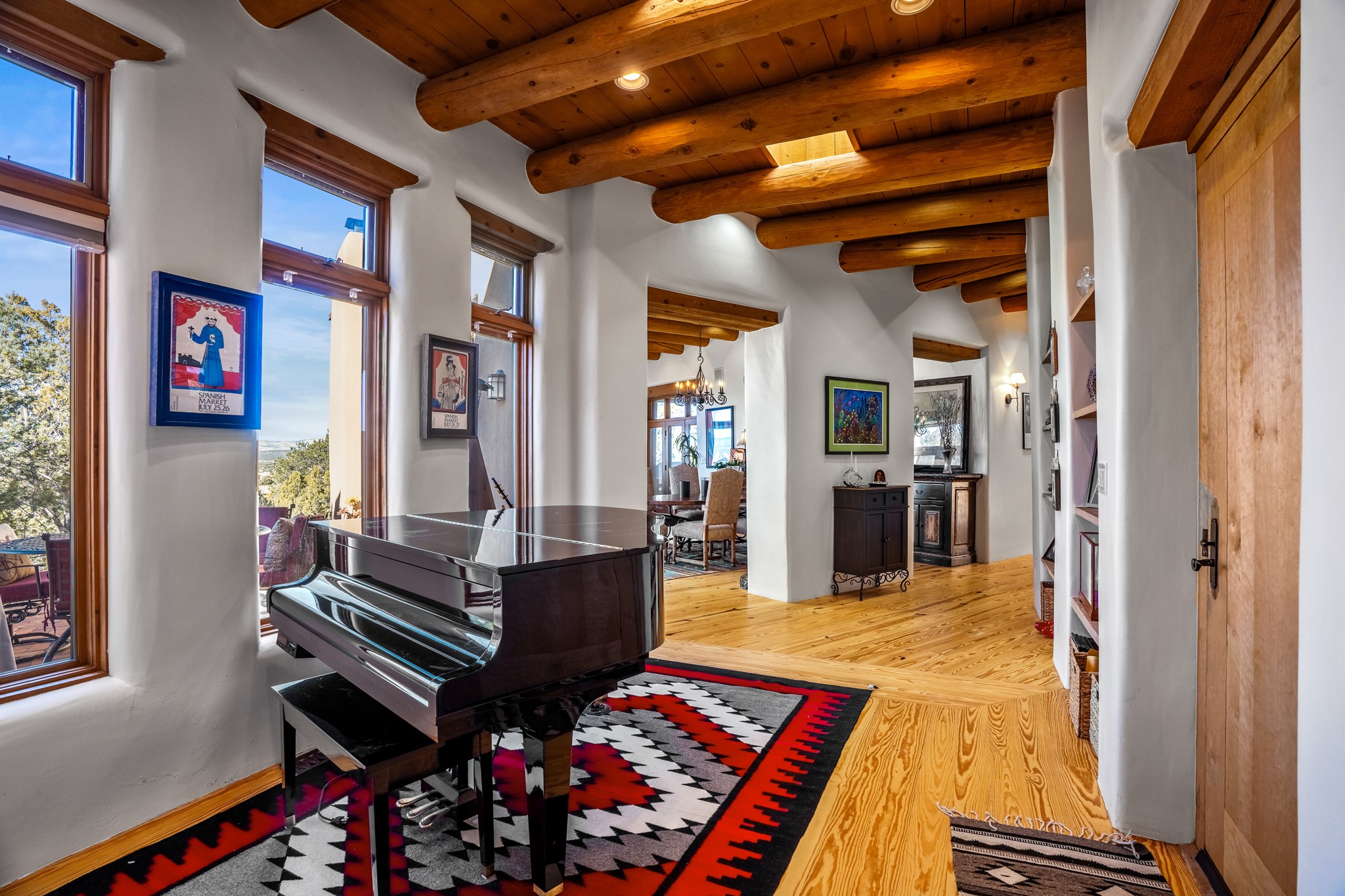 Crestview Cir, Santa Fe, NM 87506