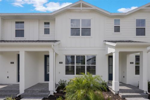 1660 Crowncrest Dr, Apopka, FL, 32703-8570 | Card Image