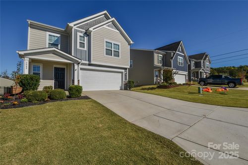 3048 Treyson Dr, Denver, NC, 28037-0575 | Card Image