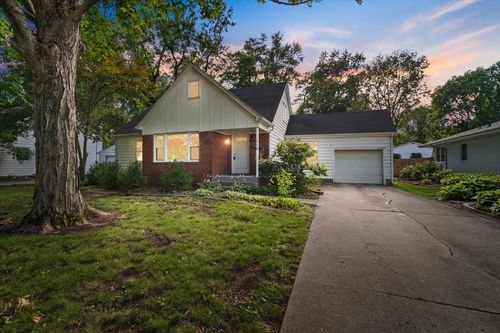 119 Adelaide St, Normal, IL, 61761-2419 | Card Image