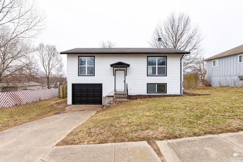 3732 Se Fremont Street, Topeka, KS, 66609 | Card Image